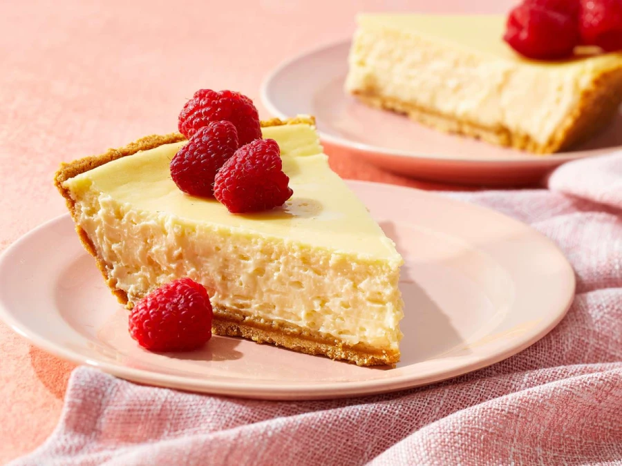 How Long Does Cheesecake Last In Fridge? Storage Tips Cheesecake Can Last In Fridge About 5 -7 Days
